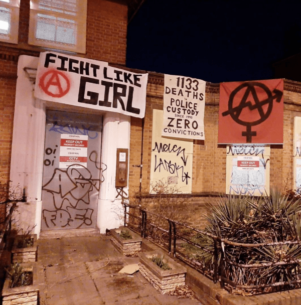 squat-1011x1024.png Squat 1011x1024